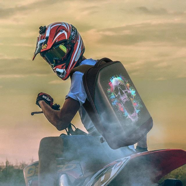 خرید کوله پشتی هوشمند مناسب موتورسواری