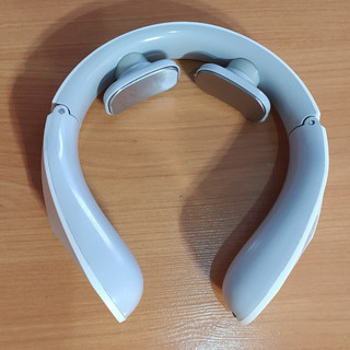 ماساژور گردن الکتریکی شارژی J001-2C